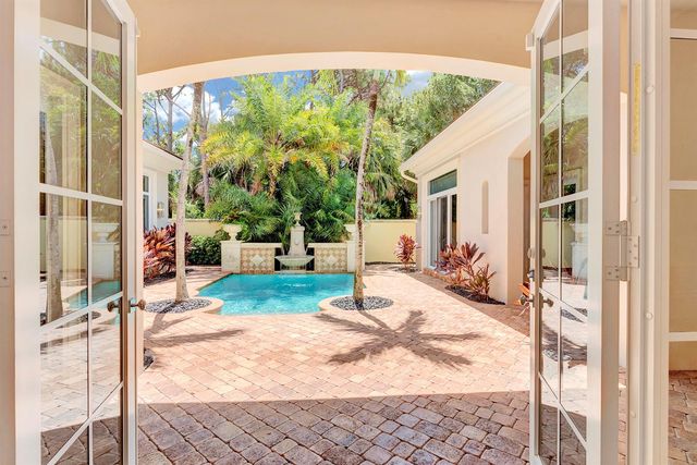 11317 Caladium Lane, Palm Beach Gardens, FL 33418