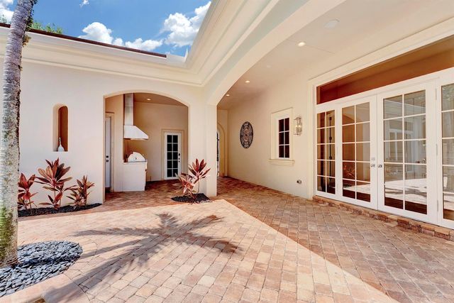11317 Caladium Lane, Palm Beach Gardens, FL 33418