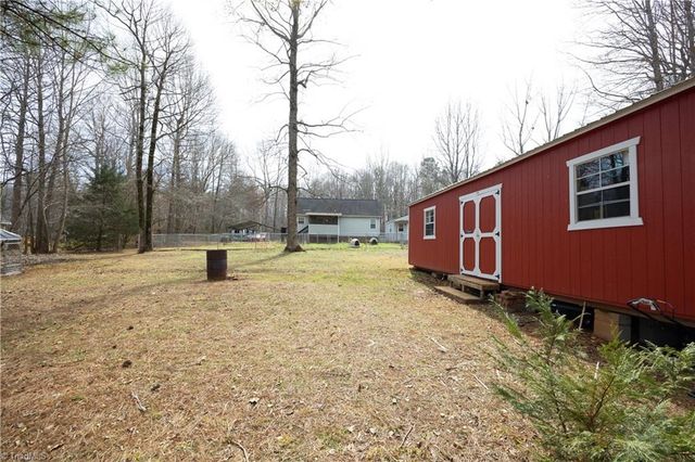 4421 Spoon Loop Road, Liberty, NC 27298