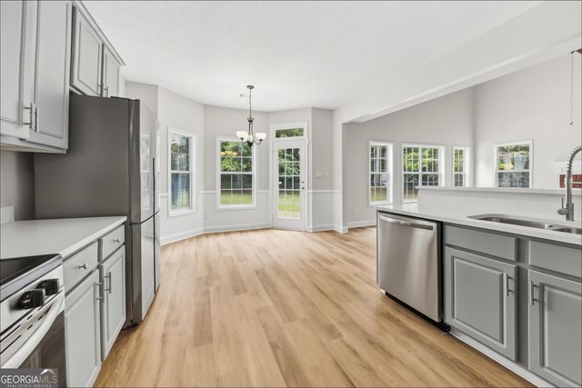 190 Jay Trail, Fayetteville, GA 30215