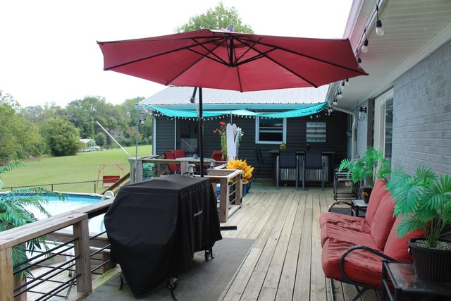 105 Edgewater Dr, Winchester, TN 37398