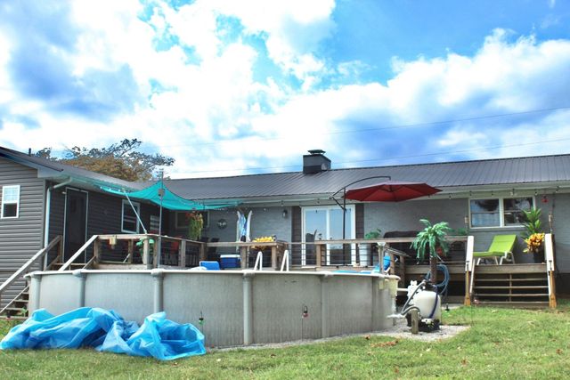 105 Edgewater Dr, Winchester, TN 37398