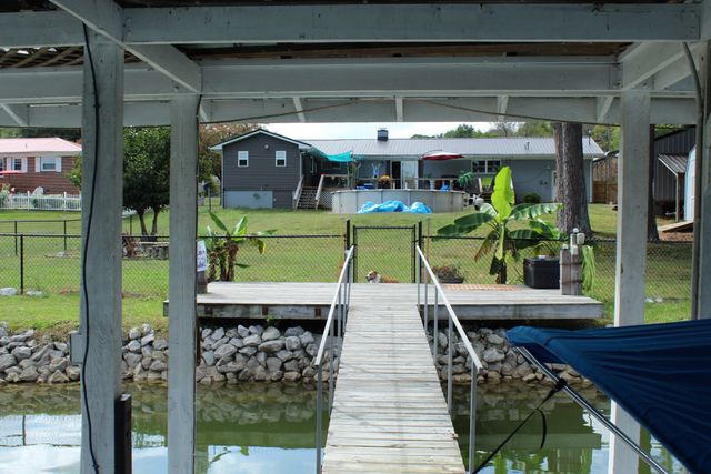 105 Edgewater Dr, Winchester, TN 37398