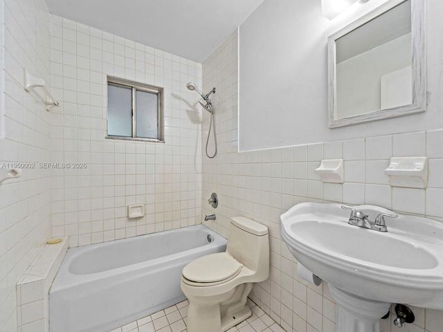 11075 SW 221st Ter, Miami, FL 33170