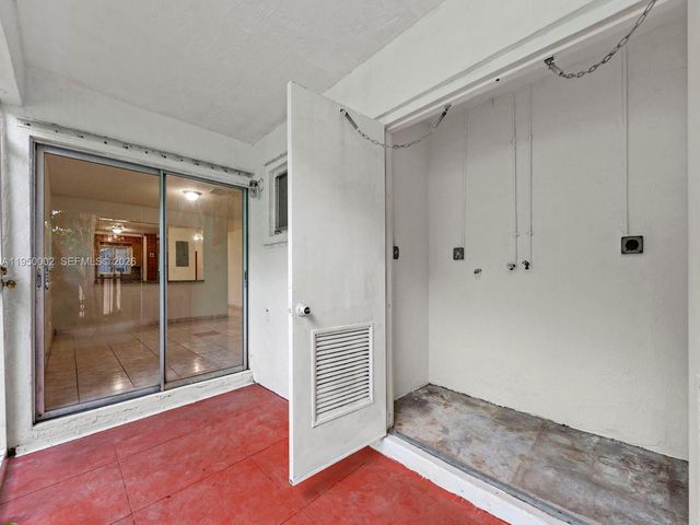 11075 SW 221st Ter, Miami, FL 33170