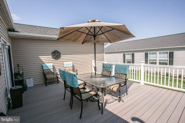 64 MIDDLEMARCH RD, Douglassville, PA 19518