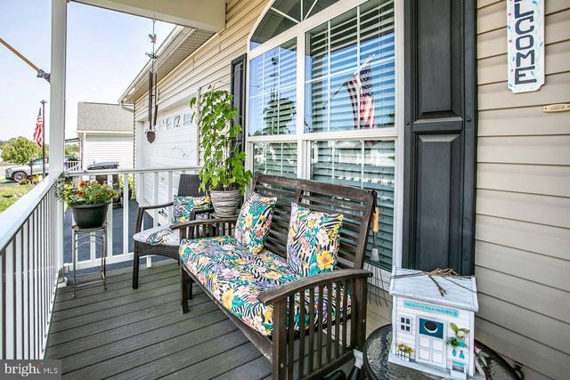 64 MIDDLEMARCH RD, Douglassville, PA 19518