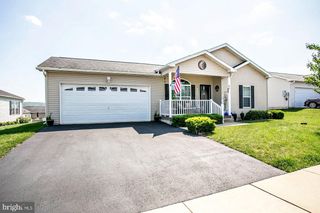 64 MIDDLEMARCH RD, Douglassville, PA 19518