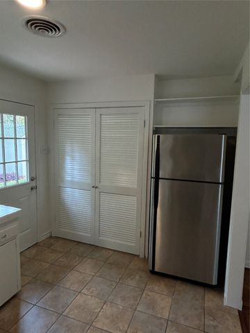 5811 Palm Lane, Dallas, TX 75206