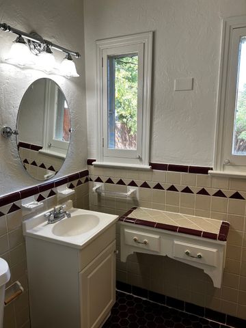 5811 Palm Lane, Dallas, TX 75206