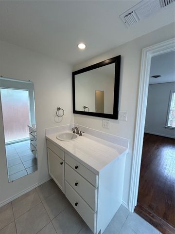 5811 Palm Lane, Dallas, TX 75206