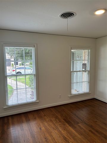 5811 Palm Lane, Dallas, TX 75206