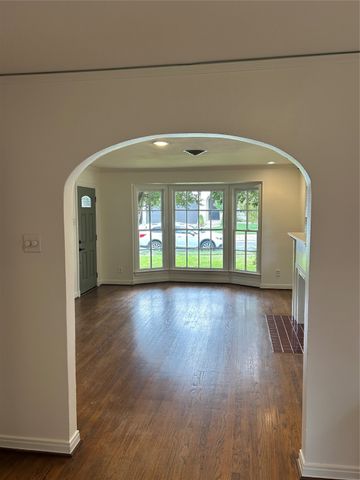 5811 Palm Lane, Dallas, TX 75206