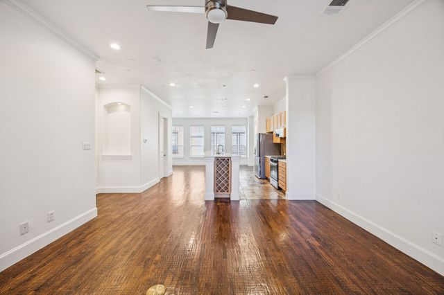 643 Senda, Irving, TX 75039