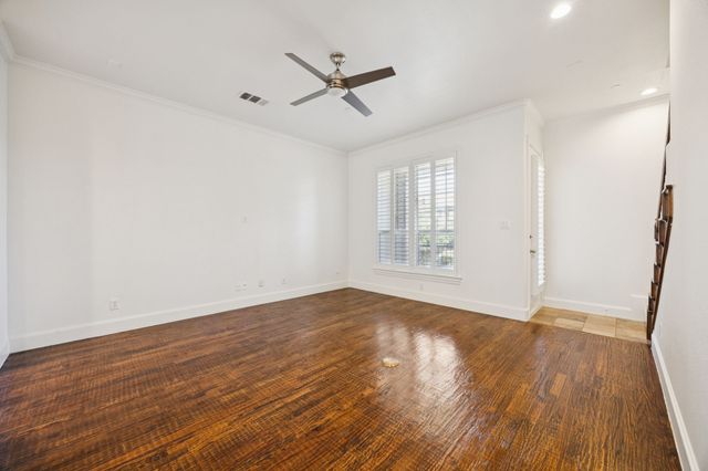 643 Senda, Irving, TX 75039