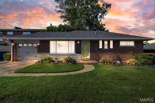 3616 Park Crest Drive, St Louis, MO 63125