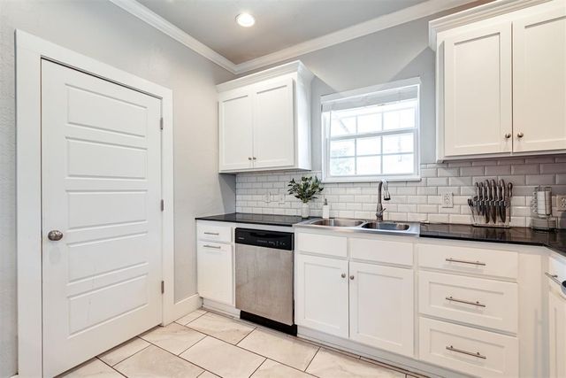 2405 NW 16 Street, Oklahoma City, OK 73107