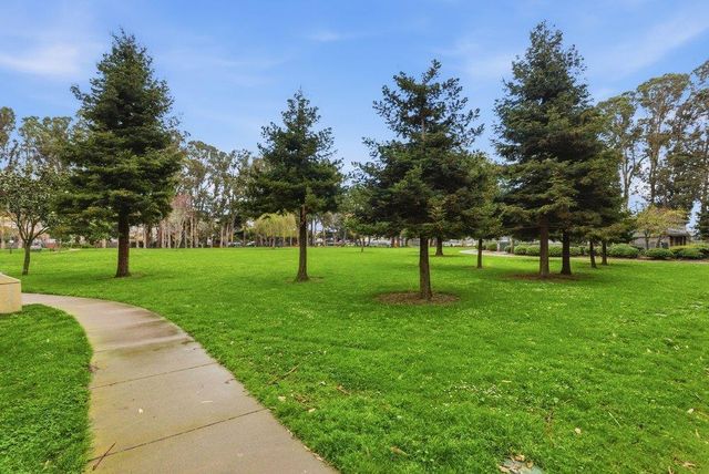 128 Fir Avenue, South San Francisco, CA 94080