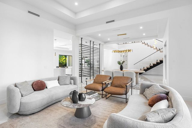 258 33rd Court, West Palm Beach, FL 33407