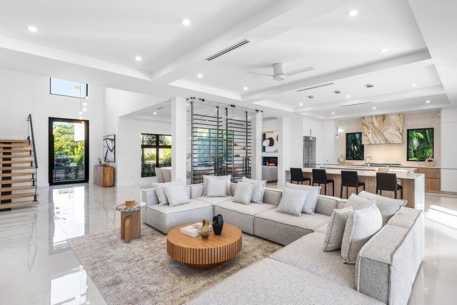 258 33rd Court, West Palm Beach, FL 33407