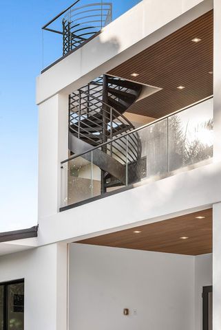 258 33rd Court, West Palm Beach, FL 33407