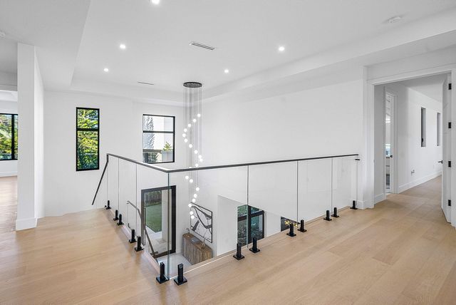 258 33rd Court, West Palm Beach, FL 33407