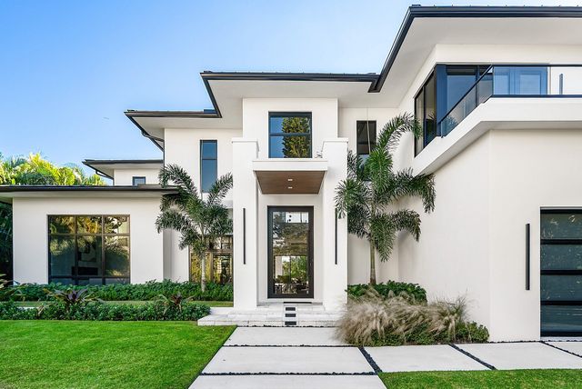 258 33rd Court, West Palm Beach, FL 33407