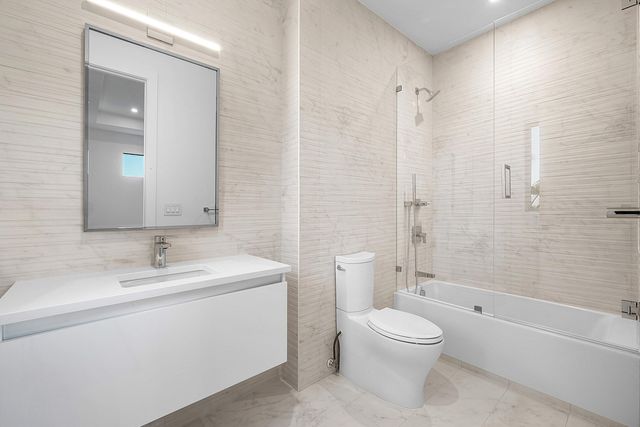 258 33rd Court, West Palm Beach, FL 33407