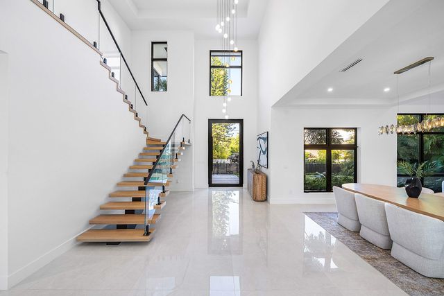 258 33rd Court, West Palm Beach, FL 33407