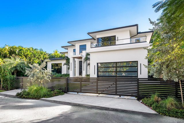 258 33rd Court, West Palm Beach, FL 33407