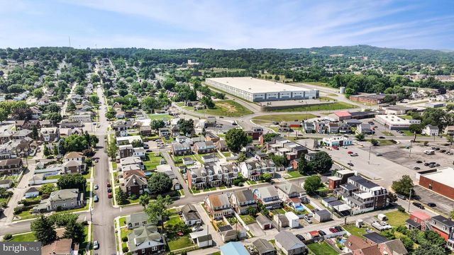 1129 E SOUTH ST, York, PA 17403