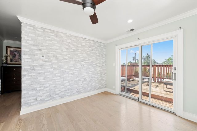 6315 W 83rd Place, Burbank, IL 60459