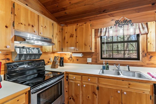 159 Pack Creek Road, Blue Ridge, GA 30513