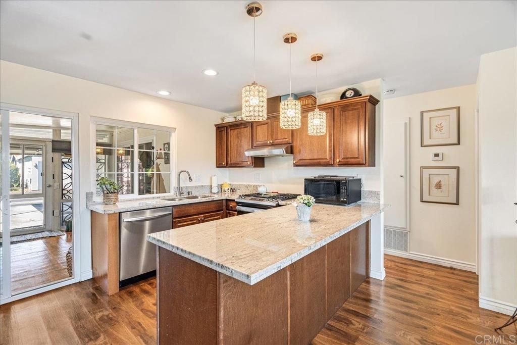 Image 6 of property listing at 3839 Vista Campana S #66, Oceanside, CA 92057