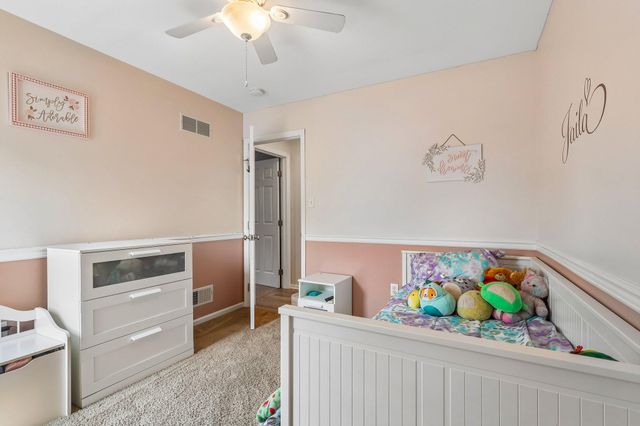 602 RED ROCK CIR, Royersford, PA 19468