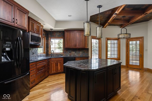 9387 Shady, Brownsburg, IN 46112