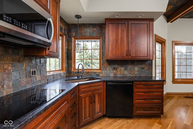 9387 Shady, Brownsburg, IN 46112