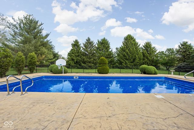 9387 Shady, Brownsburg, IN 46112