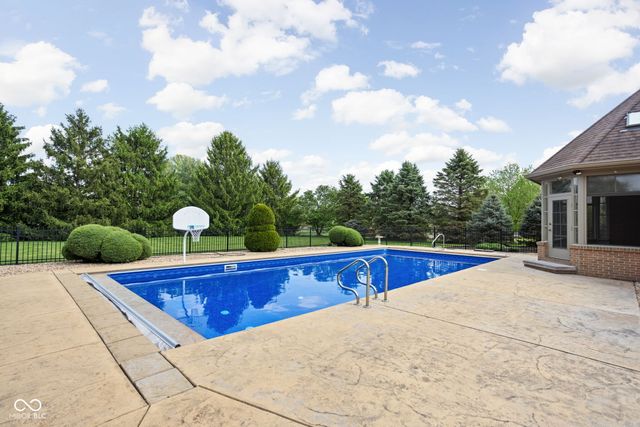 9387 Shady, Brownsburg, IN 46112