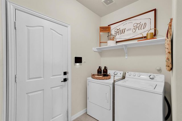 28915 Hidden Lake W, Magnolia, TX 77354