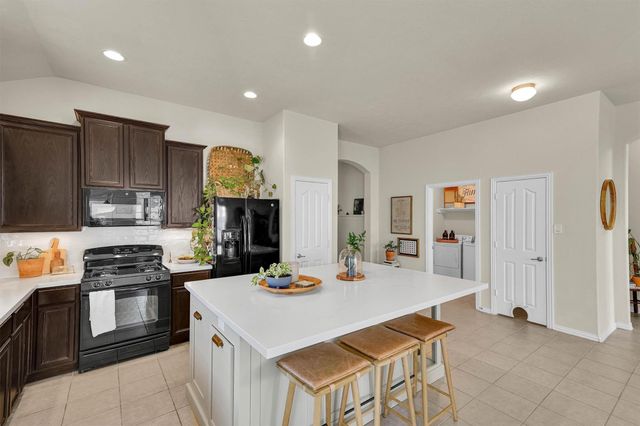 28915 Hidden Lake W, Magnolia, TX 77354