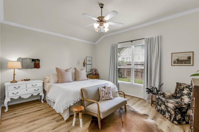 28915 Hidden Lake W, Magnolia, TX 77354
