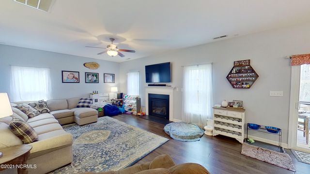 128 Katrina Street, Sneads Ferry, NC 28460