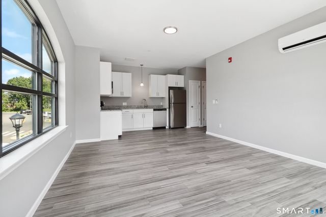 10 Steele Boulevard 201, Berlin, CT 06037