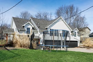 300 1/2 W Park Avenue, Runnells, IA 50237