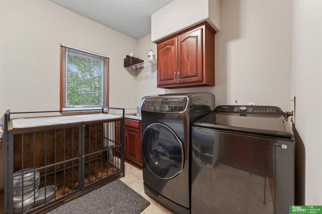 5420 S 164th Street, Omaha, NE 68135