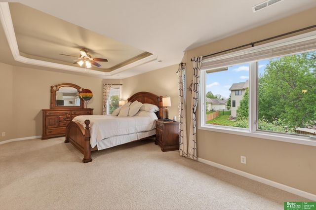 5420 S 164th Street, Omaha, NE 68135