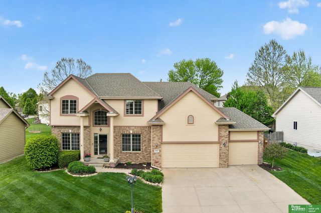 5420 S 164th Street, Omaha, NE 68135