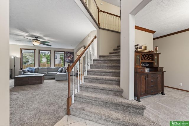 5420 S 164th Street, Omaha, NE 68135