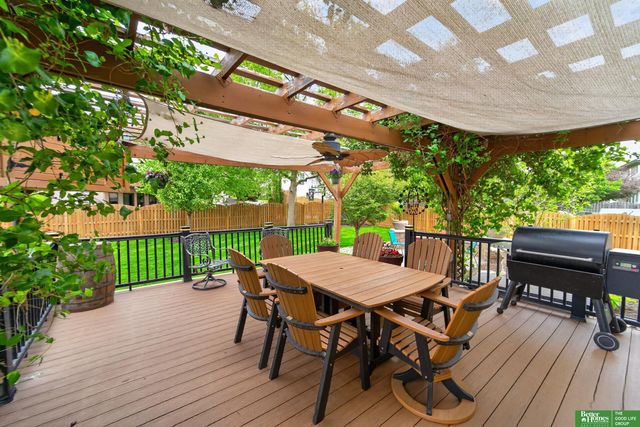 5420 S 164th Street, Omaha, NE 68135